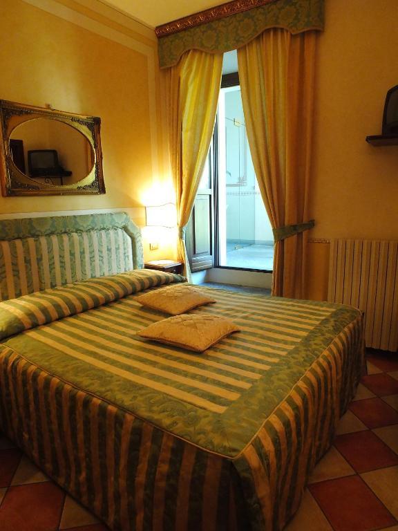 Hotel La Contrada Dei Monti Orta San Giulio Exteriér fotografie